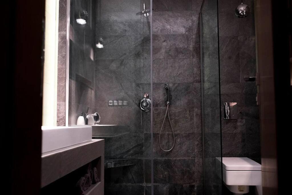 Evergreen - Old Town Spacious Stylish Apartment With Ac And One And A Half Bath, Baby & Kid- Friendly Bratislava Luaran gambar